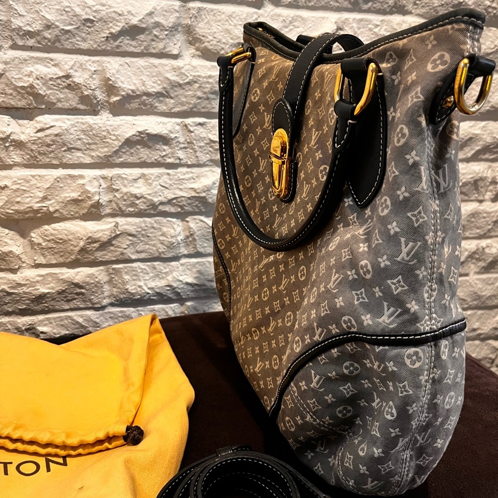 Louis Vuitton
Monogram Idylle Elegie - Picture 17 of 17